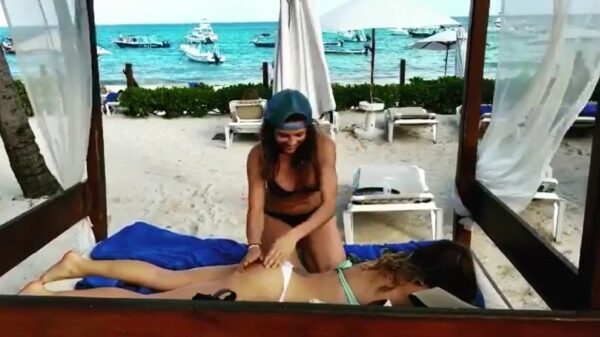 Gewoon een beetje trommelen op het strand