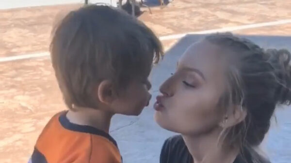 Deze kleine player komt je vriendin afpakken