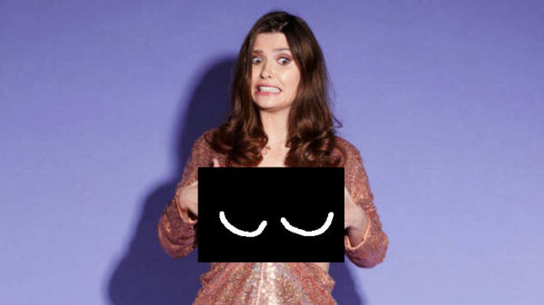 Dit is de reden waarom je nooit een jurkje online moet bestellen (2)