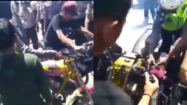 Luidruchtige motorrijder krijgt hardhandig lawaai-lesje van de politie