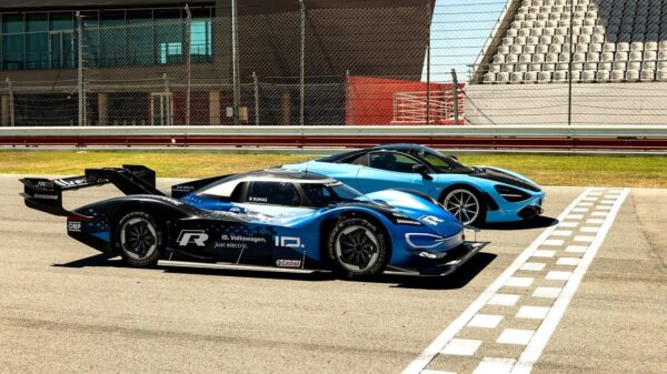 Place your bets: de elektrische Volkswagen I.D.R vs de McLaren 720s