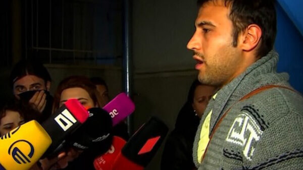 Wait for it: Iraanse man vertelt lokale verslaggevers dat hij het coronavirus NIET heeft