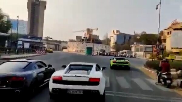 Eigenaar van gifgroene Lamborghini moet nog leren autorijden