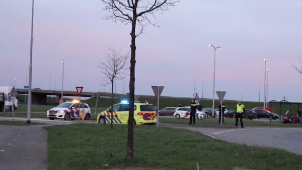 Oi, politie schiet ontsnapte TBS'er dood in Ochten na achtervolging over de A15