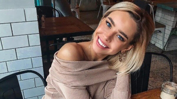 Dominante vrouwen in latex en leer hebben het weer voor het zeggen (2)