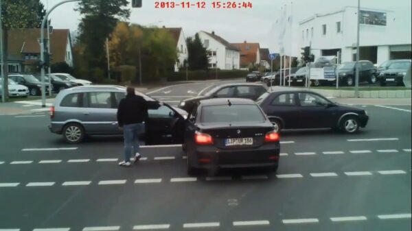 Duitse automobilist in BMW wordt niet beloond voor zijn geduld
