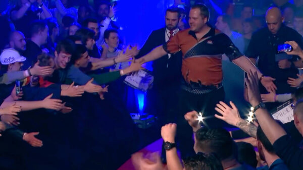 De 'walk-on' van Dirk van Duijvenbode in België was ook deze keer weer legendarisch