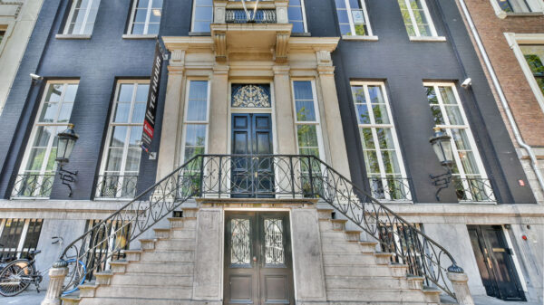 Hey pssst, monumentaal grachtenpandje kopen? Voor slechts 14 miljoen is 'ie voor jou