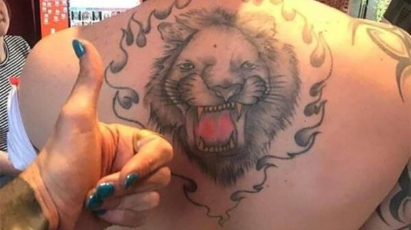 Zouden deze figuren doorhebben dat tatoeages permanent zijn?