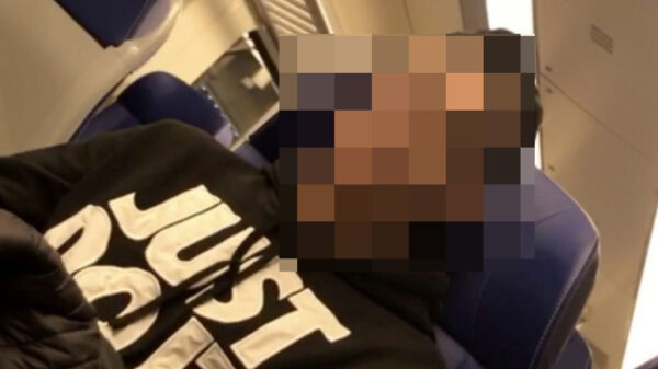 Treinviespeuk weigerde zich te melden en wordt nu haarscherp in beeld gebracht