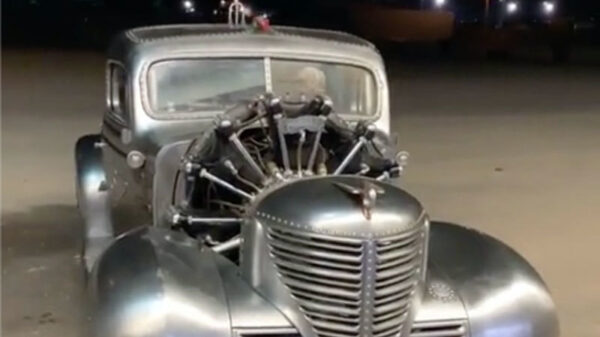 Wel eens een omgebouwde pickup-truck met een Cessna-motor gezien?