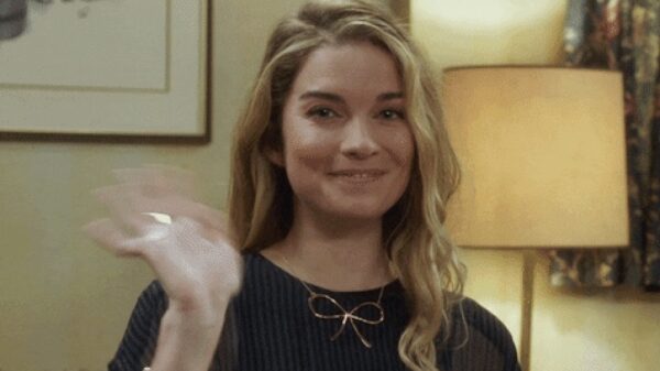 Gifdump: 17 alternatieve begroetingen die "Corona proof" zijn