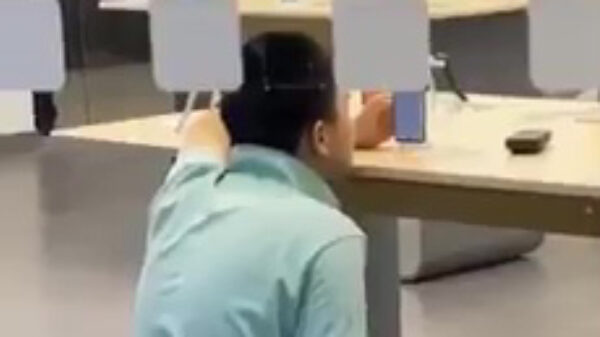 Even je appeltje poetsen in de Apple Store