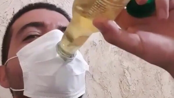 Met dit masker kom jij de coronacrisis wel door