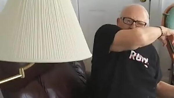 Foei: opa trollen tijdens de coronavirus