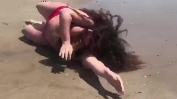 Twee compleet verschillende manieren om het water in te duiken