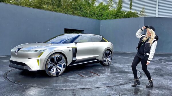 De Renault Morphoz is 's werelds eerste uitschuifbare auto