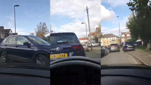 Totaalidioot achtervolgt en beukt in op Volkswagen tijdens road rage