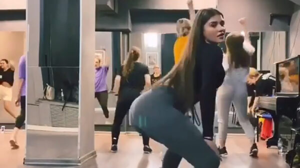 Deze 'Macarena Challenge' kunnen we wél waarderen