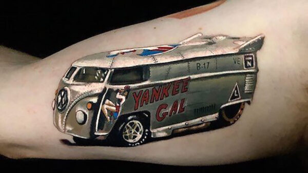 Liefhebbers van tatoeages komen weer volledig aan hun trekken (156)