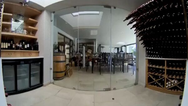 Wijnliefhebber is stukken sneller door zijn drankvoorraad dan gehoopt