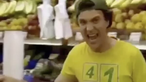 De A is van appel, de B is van banaan