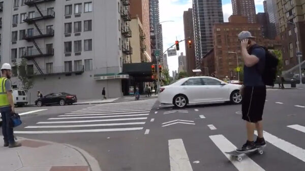 Prikkelbare skater verliest zijn board en kan op zoek naar een nieuwe hobby