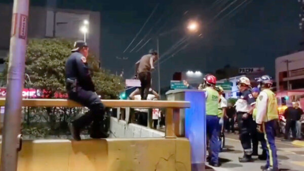 Feelgood: sneaky Mexicaanse agent neemt duik en is de held van de dag