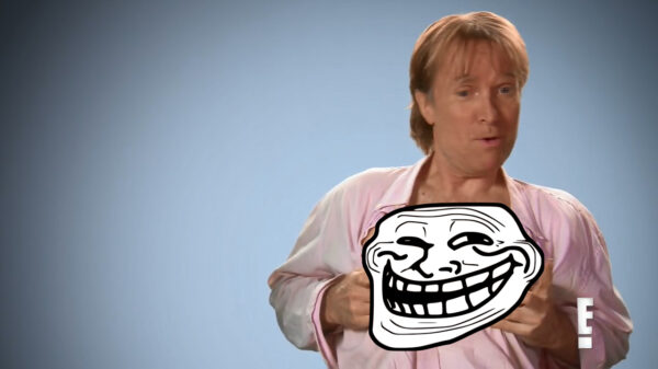 Kerel gaat weddenschap aan en laat voor $100,000 borstimplantaten aanbrengen