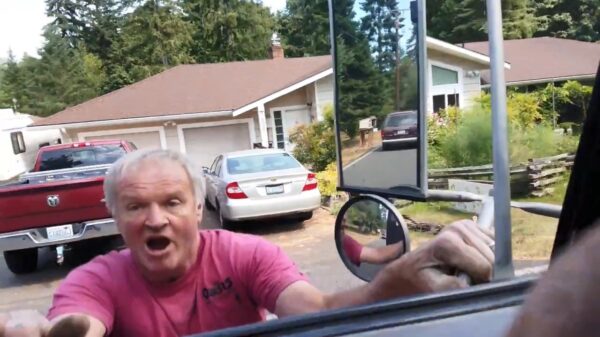 Pissige veteraan komt verhaal halen na akkefietje met vrachtwagenchauffeur