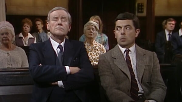 Tijd voor een heerlijke paasklassieker: Mr. Bean in de kerk