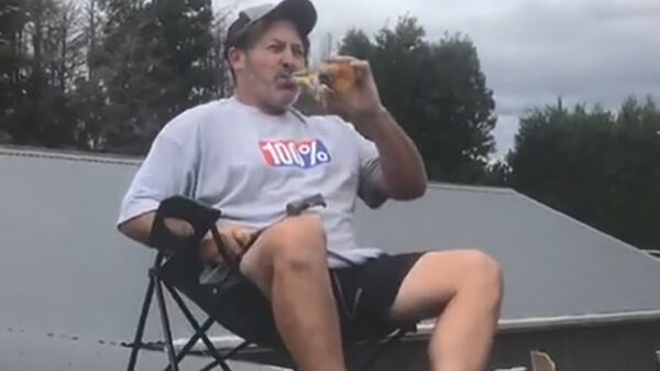 Doen alsof je keihard aan het werk bent