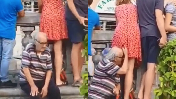 Bejaarde gluurbuur controleert onder het rokje of ze geen COVID-19 heeft