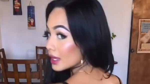 Ritmische vrouwenbillen werken hypnotiserend