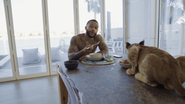 Geen EK maar wel een nieuwe single van Memphis Depay: Dubai Freestyle