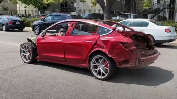 Voor nog geen $5.000 in een Tesla rijden is geen enkel probleem