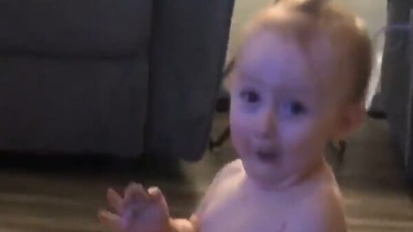 Hier papa, ik doe het wel even voor