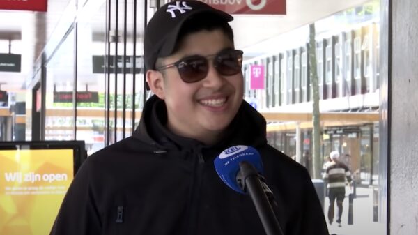 Jongeren in Rotterdam hebben echt volkomen schijt aan de anderhalve meter afstand