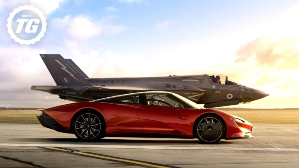 Place your bets: McLaren Speedtail tegen een F35 Fighter Jet