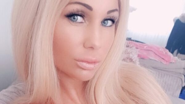 Zwangere Barbie deelt aftermath foto's van haar heftige auto-ongeluk