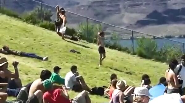 Toen het nog kon: gast zorgt ervoor dat iedereen op een festival gaat dansen