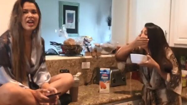 Even d'r vriendinnen verrassen