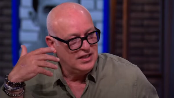 De reactie van René van der Gijp nadat hij werd aangevallen door idioten met hamers