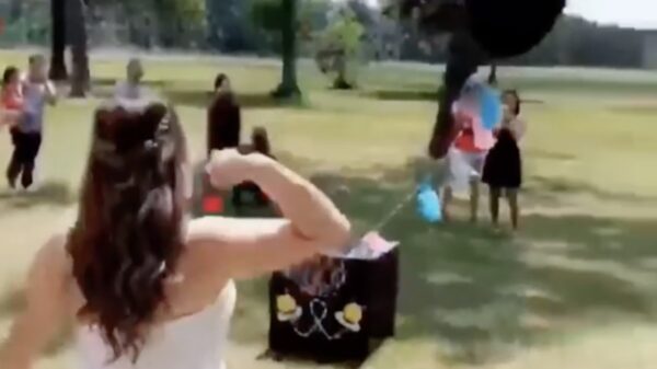 Tip: sta nooit achter een gender reveal met dartpijljtes