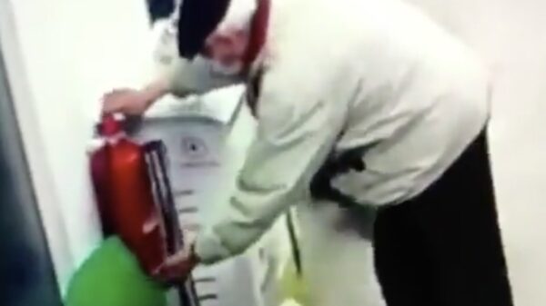 Opa vindt al die hygiëne nog knap lastig