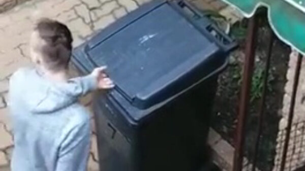 Je maten laten schrikken is gewoon heel erg lekker