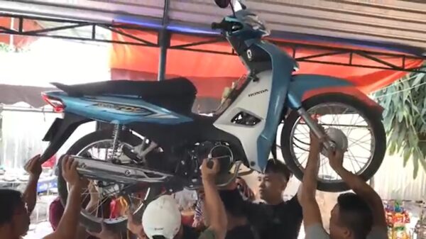 Vrouwelijke Motörhead weet te imponeren met haar bijzondere talent