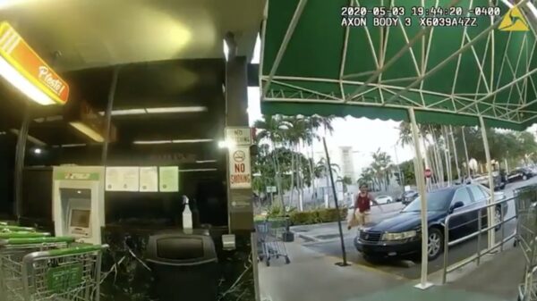 Het verplicht dragen van een masker valt niet bij iedereen even goed