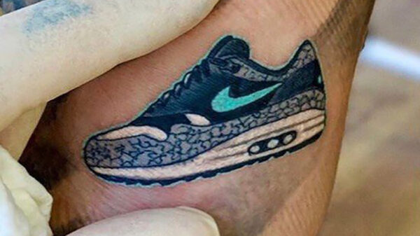 Liefhebbers van tatoeages komen weer volledig aan hun trekken (163)