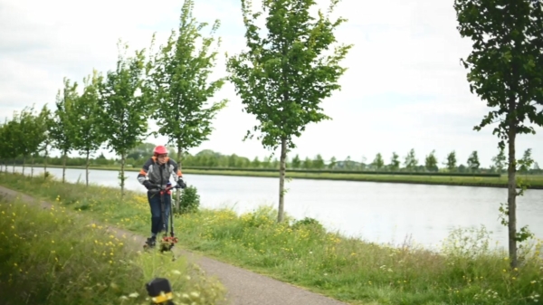 Whoot, deze elektrische step haalt een topsnelheid van maar liefst 120 km/h!